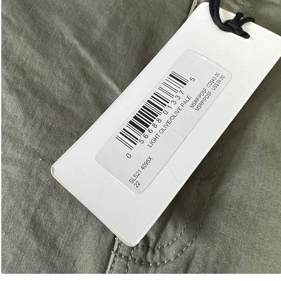 NEW Silver Jeans Co Light Olive Green Stretchy Khaki Shorts Women’s Plus Size 22 - Picture 4 of 7